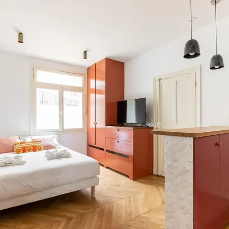 Apartment Nicolo-passy Magnifique Studio 2p Paris